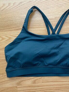 NWT Lululemon Energy Bra Medium Support Size 12